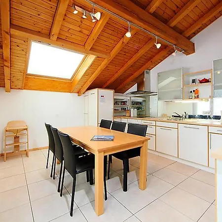 Appartement Sleeps 5 Wifi